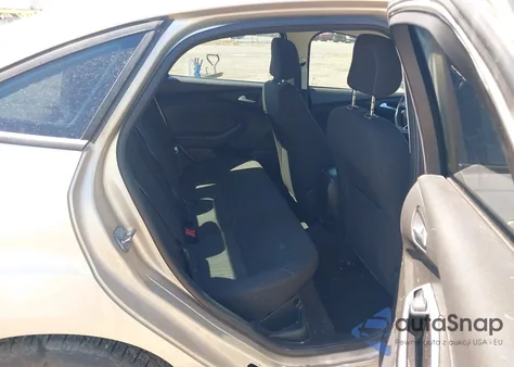 2018 Ford Focus Se из США, поврежденный, VIN 1FADP3FE0JL210850